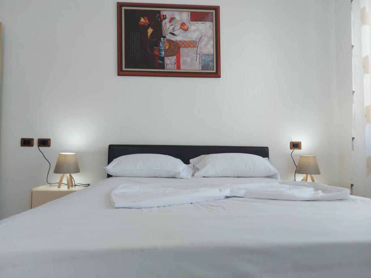 Bral Apartments 9 ดูร์เรส ภายนอก รูปภาพ